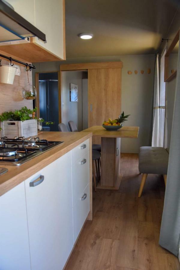 Mobile Home Laura 티스노 외부 사진
